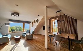 Krasny Apartman Refrino V Prirode